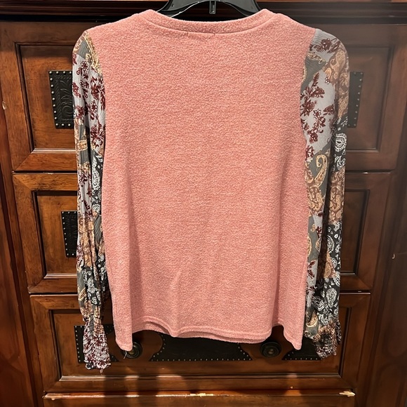 Twenty second size medium top - Picture 3 of 4